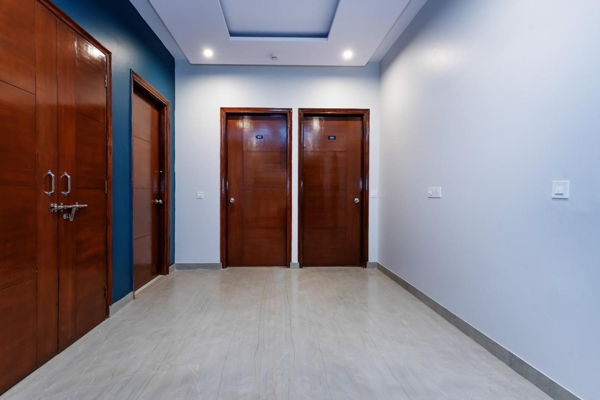 Hotel O Earth Villa Near Bestech Central Square Mall Gurgáon Exteriér fotografie