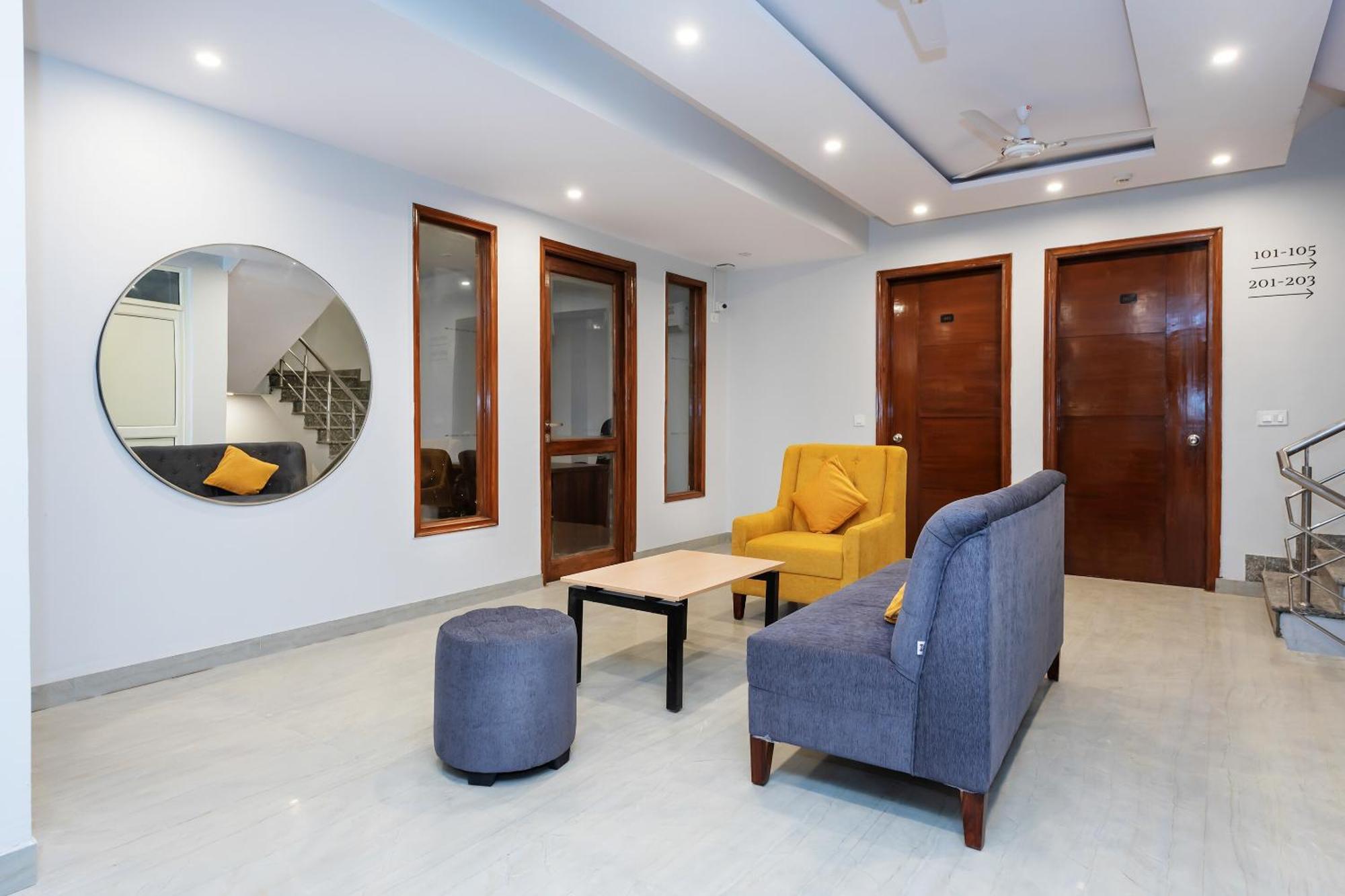 Hotel O Earth Villa Near Bestech Central Square Mall Gurgáon Exteriér fotografie