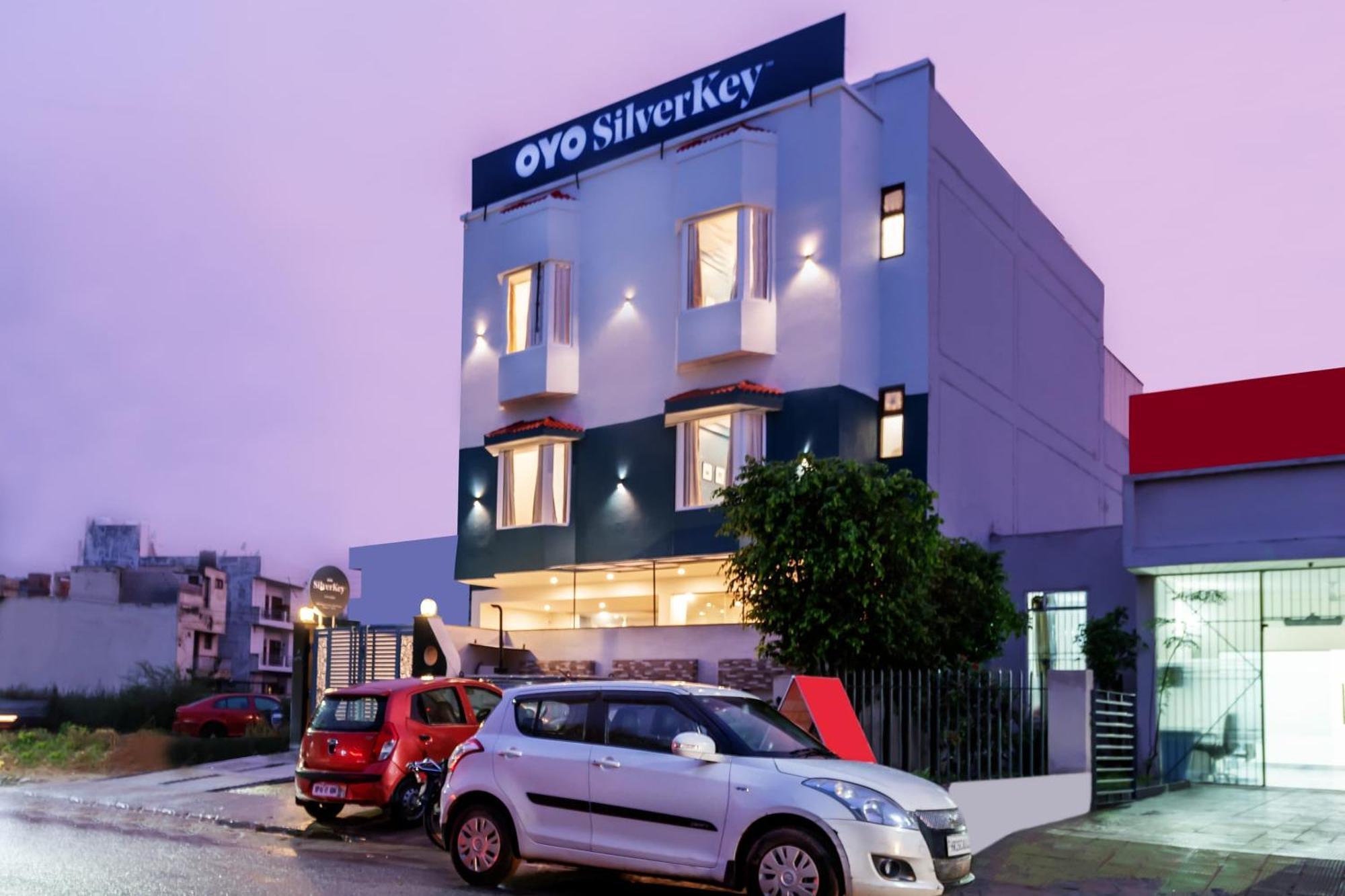 Hotel O Earth Villa Near Bestech Central Square Mall Gurgáon Exteriér fotografie
